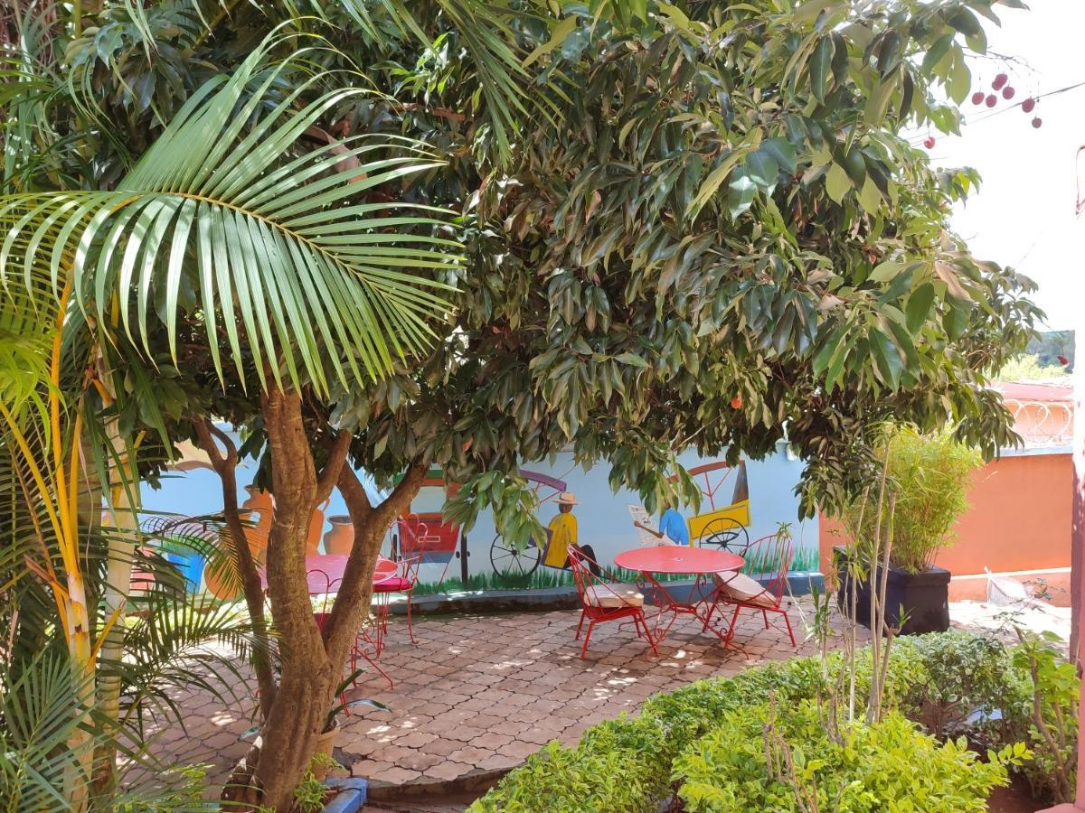 Ivato Hotel Antananarivo Esterno foto