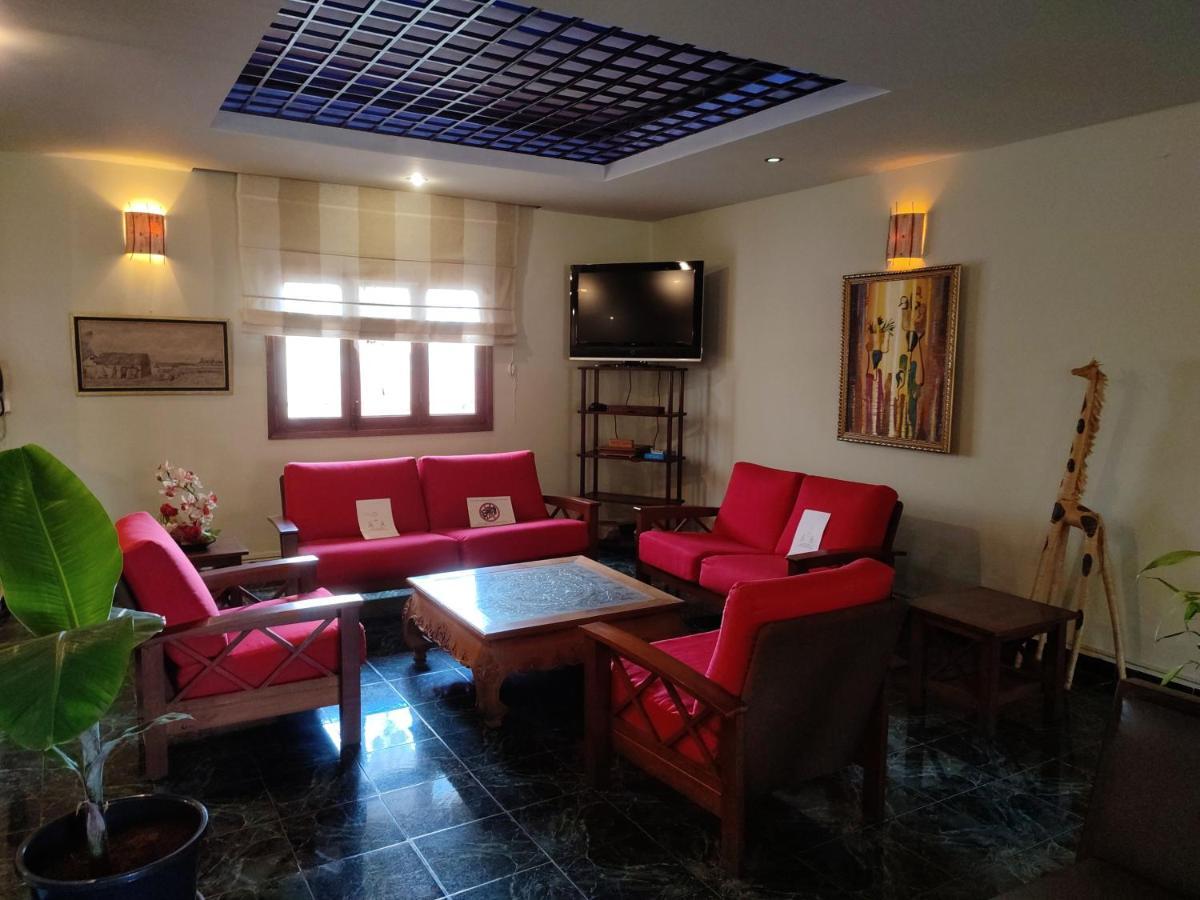 Ivato Hotel Antananarivo Esterno foto